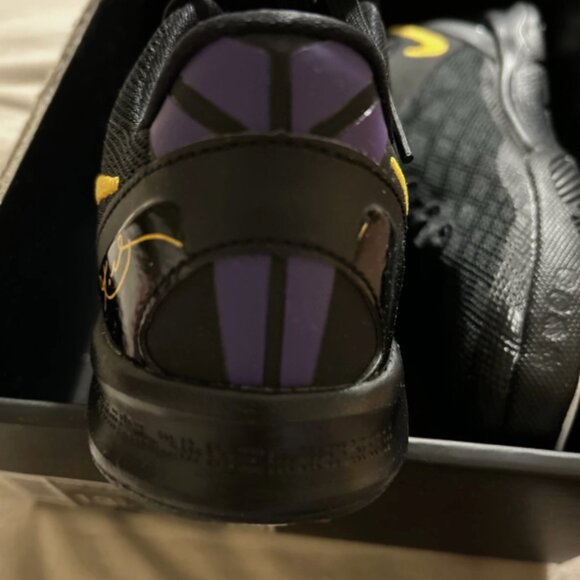 Nike Kobe 8 VIII (PS) Black Gold White FN0267-002 "MULTIPLE SIZE" - Picture 3 of 4